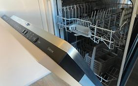 Top Centre Zara Apartment For 6 Guests On Main Street